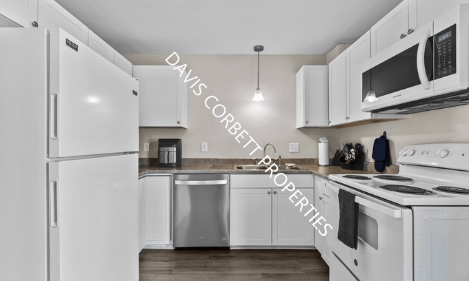 Greenville Casa | 2BR Townhouse Duplex 8 min to ECU 10 min to Vidant