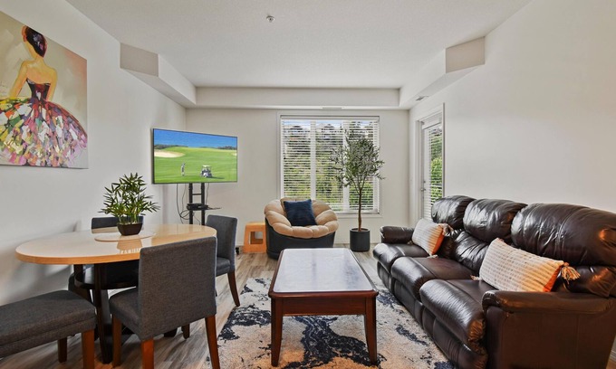 Quail Ridge Condominio | 2BR w/Private Balcony in hear of Okanagan - Golf, Wineries, Pool, Lakes