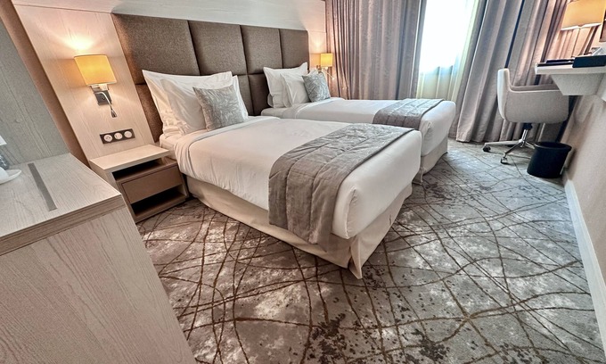 Hai El Moudjahiddine Hotel | 2H Hotel