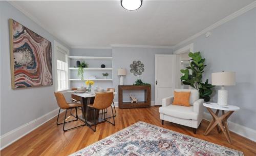 Durham Apartamento | 2nd Level Flat in Durham Lakewood Area