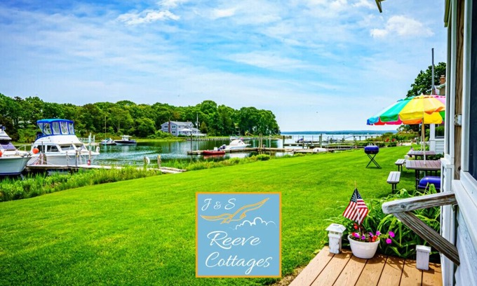 Aquebogue Cabaña | Premier Waterfront Cottage 2