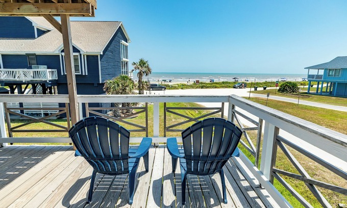 Spanish Grant Casa | 2nd Row Gulf Views, Elevated Sunning Deck, Updated Interior, Easy Beach Access