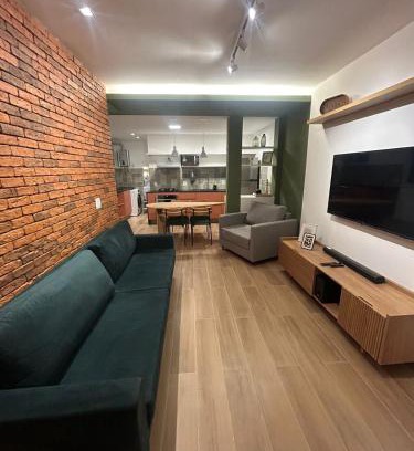 Zona Sul Apartamento | 2Qtos, Newly Renovated, Botafogo Mall and Beach