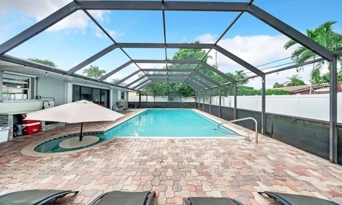 Coral Heights Casa | 3/2 home, Saltwater Heated Pool/5-min to bch/Pet