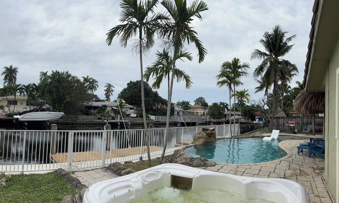 Coral Ridge Isles Casa | 3/3 W Pool & Hot tub Ft. Lauderdale 5911