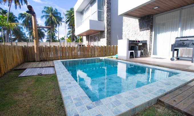 Passo de Camaragibe Chalet De Esquí | 3/4 bedroom house in Naluum Beachfront condominium