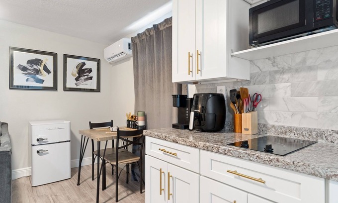Estrella Apartamento | 3.8 Miles From Downtown Phoenix #C