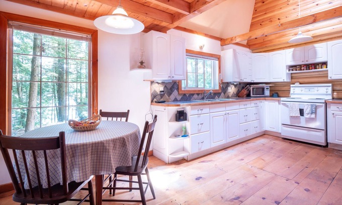 Bracebridge Cabaña | 3 Acre Private Island on Quiet Muskoka Lake