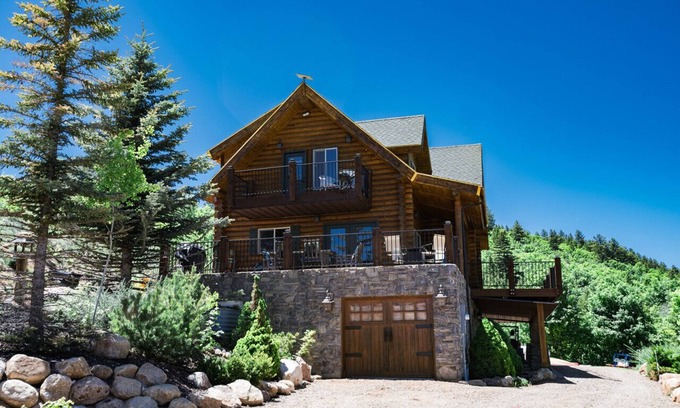 Fish Haven Cabina | 3 Acres of Beautiful Mountain Views! Secluded Feel Yet Just Minutes From Bear Lake!