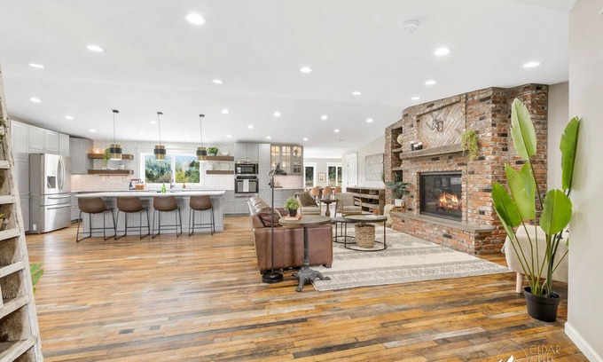 Coeur d'Alene Casa | 3 Acres Remodeled Home With Hot Tub Walking Distance to Beach! Garden & Fire Pit