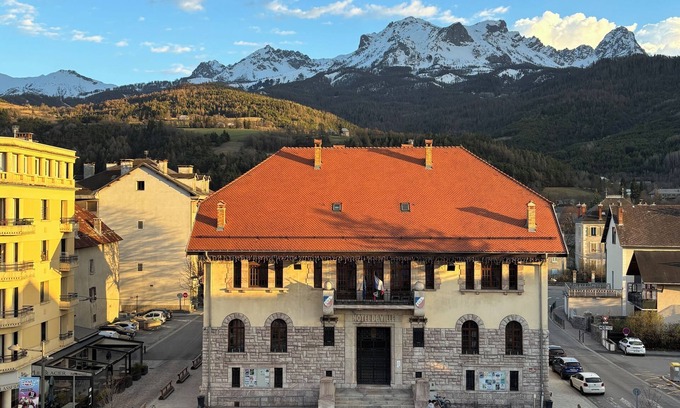 Barcelonnette Apartamento | 3* apartment in the heart of Barcelonnette with breathtaking mountain views