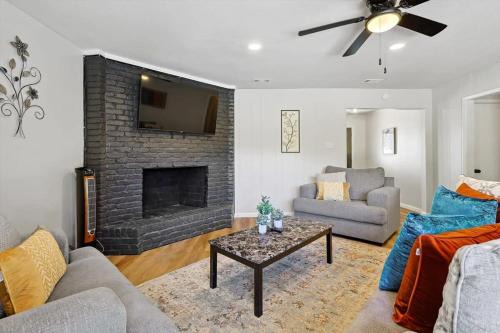 Sherman Casa | 3-BD 2-BA Tranquil Rural Retreat - Perfect for 6