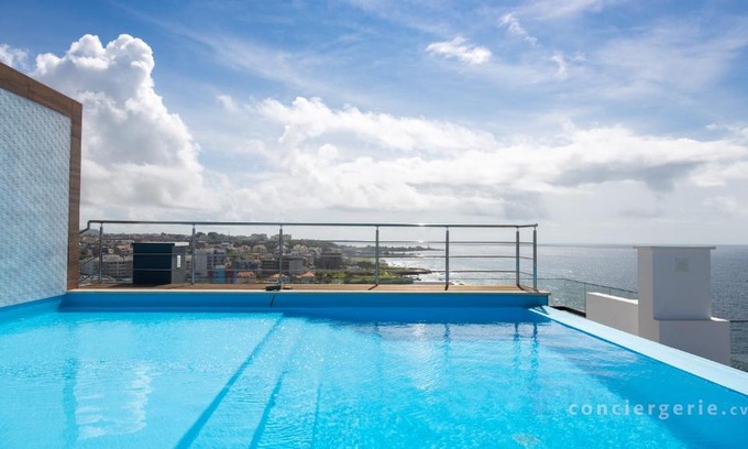 Praia Apartamento | 3 bdr aprt, stunning seaview, rooftop pool - LCGR