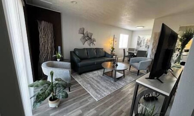 Grand Junction Condominio | 3 BdRm Condo - NEW Therapy SPA