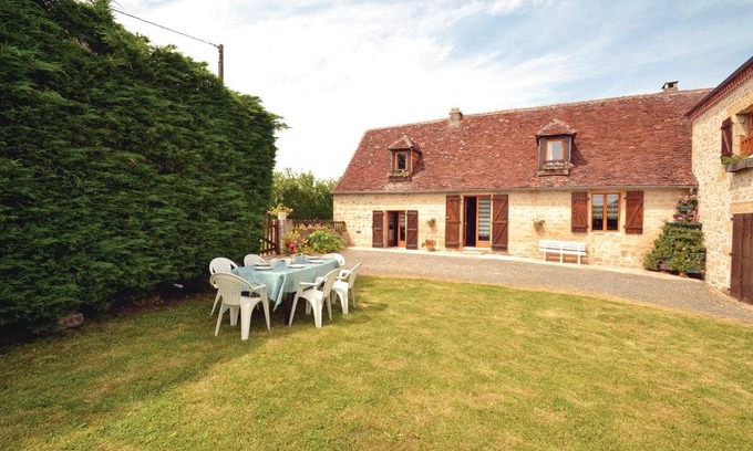 La Chapelle-Saint-Jean Casa | 120 m² Casa ∙ 2 habitaciones ∙ 6 personas