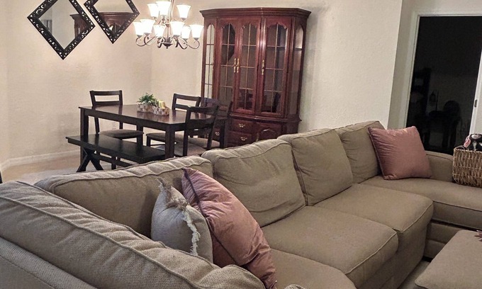 Candler Casa | 3 bed/ 2 bath house in The Villages! Pet friendly, pool, hot tub and internet!