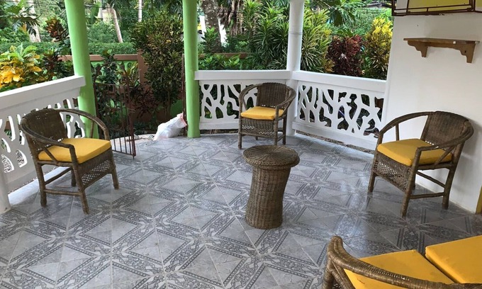 Tryall Casa | 3 Bed, 2 Bedroom House