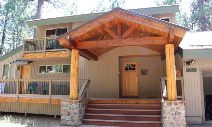 Black Butte Ranch Casa | 3 dormitorios / 3 baños en el campo de golf Tarifas bajas de otoño / invierno disponibles