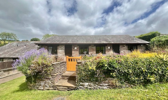 Chillington Casa | 3 bed barn conversion with indoor pool access
