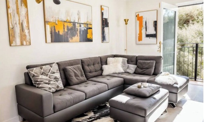 Downtown Apartamento | 3 BED - Beautiful Cozy Downtown amazing Apt. very spacious