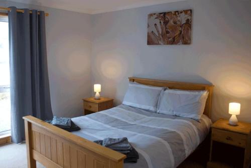 Damnaglaur Casa | 3 Bed Bungalow - Sleeps 6 - Pet Friendly - Parking