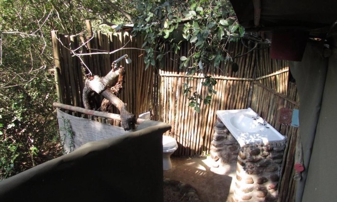 Thorny Bush Game Reserve Cabina | 3 bed bush-tent under 3 trees, for couple plus chaperone Free lion hyena sounds