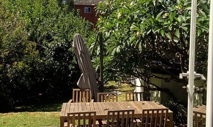 Randwick Casa | 3-Bed Family House with Garden. Walk to Coogee Beach. Pet friendly.