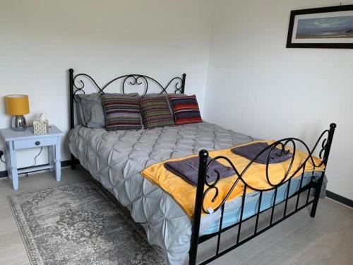Badcall Casa | 3 Bed House - Sleeps 5 - Pets - Parking - Wifi