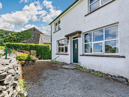 Borrowdale Casa | 3 Bed in Borrowdale SZ148