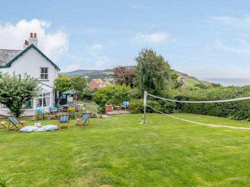 Charmouth Casa | 3 Bed in Charmouth DC091