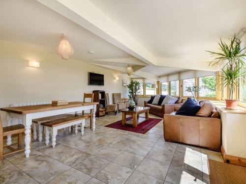 Litton Mill Casa | 3 Bed in Cressbrook 96212