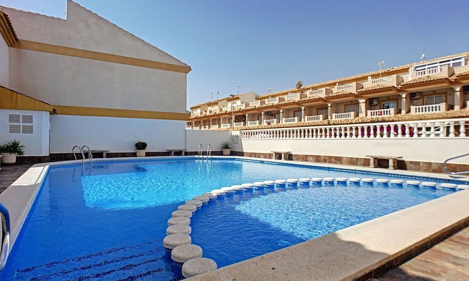 Lo Pagán Chalet De Esquí | 3 Bed refurbished house with air con and shared pool 5 mins walk to Mar Menor