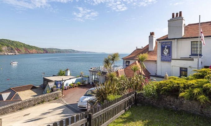 Babbacombe Cabaña | 3 Bed - Smugglers Cottage - Sleeps 6 guests in 3 bedrooms