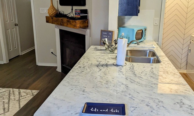 Shreveport Casa | 3 Bed Townhouse with King Bed Mins from Downtown