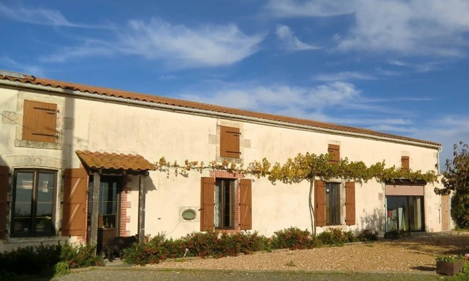 Aunis Atlantique Apartamento | 3 Bedroom Apartment in Saint-Jean-de-Liversay