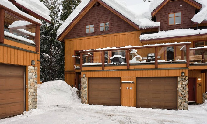 Rossland Casa | 3 Bedroom, 2.5 Bath Condo at Red Resort