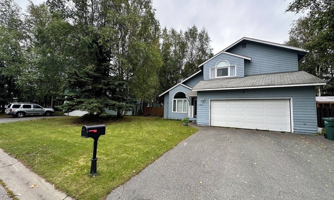 Sand Lake Casa | 3-bedroom, 2.5-bath home with nearly 1,900 sq. ft. in desirable Sand Lake.