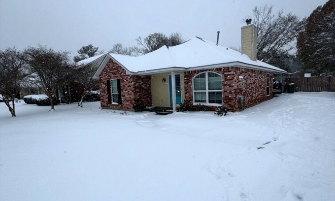 Walker Casa | 3-bedroom 2 bath house in Walker,LA - 20 mins from Baton Rouge