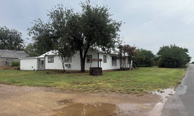Crowell Casa | 3 Bedroom/2 Bath Hunting Cabin in Crowell, Texas