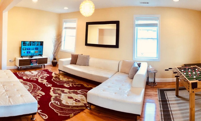 Nauck Casa | 3 habitaciones y 2 baños completos Arlington House