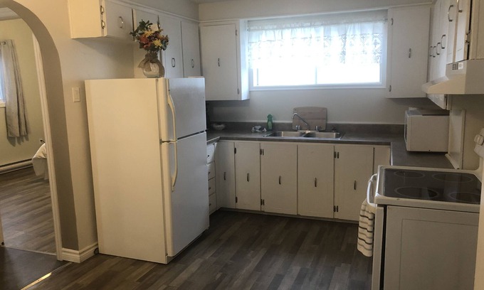 Grand Falls - Windsor Casa | 3 Bedroom, air conditioned private home, bbq, fire pit,large backyard &driveway