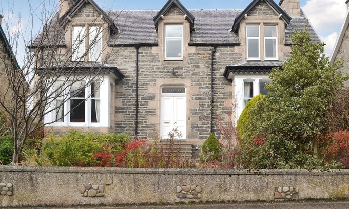 Grantown-on-Spey Cabaña | Alojamiento de 3 habitaciones en Grantown-on-Spey