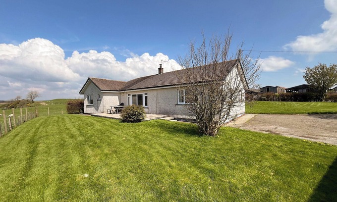 Castle Douglas Cabaña | 3 bedroom accommodation in Ringford, near Castle Douglas
