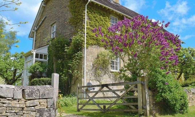 Enstone Cabaña | Alojamiento de 3 habitaciones en Church Enstone, near Chipping Norton