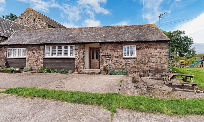 Abergavenny Casa | Alojamiento de 3 habitaciones en Llantilio Pertholey, cerca de Abergavenny