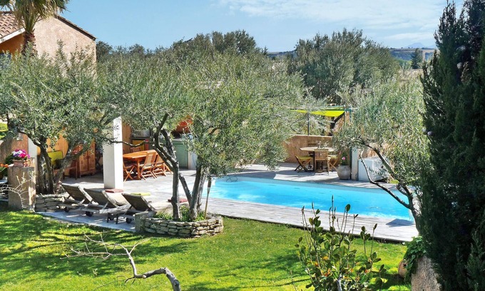 Roquemaure Casa | 3 bedroom accommodation in Roquemaure