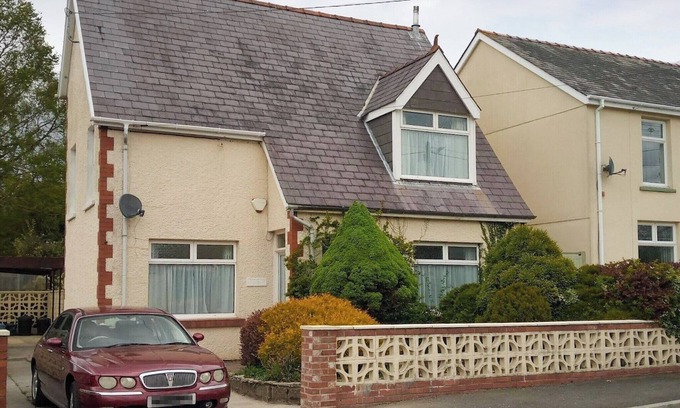 Ammanford Cabaña | Alojamiento de 3 habitaciones en Garnant, near Ammanford