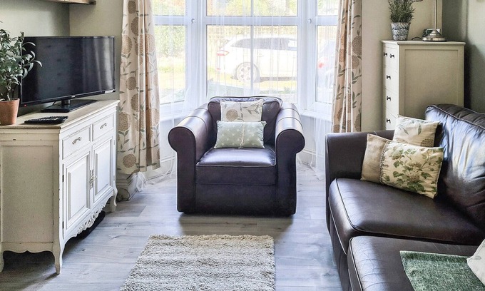 Isle of Portland Cabaña | 3 bedroom accommodation in Portland