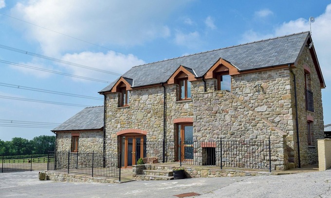Whitland Cabaña | Alojamiento de 3 habitaciones en Red Roses, near Whitland