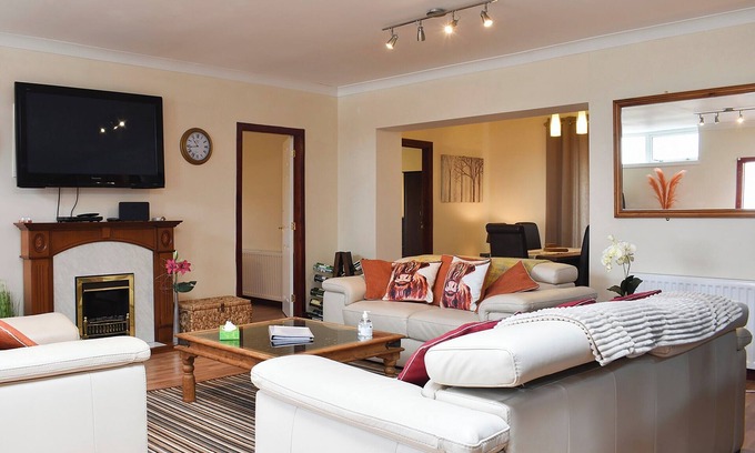 Cruden Bay Cabaña | 3 bedroom accommodation in Banff